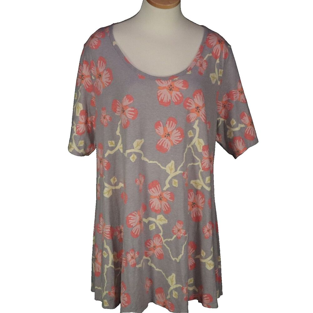 Lula Roe Blouse Top Shirt Size 3XL. Soft Gray w/pink Flowers Hi-Lo Hem